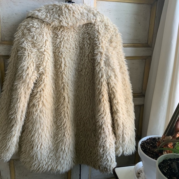 BP Tan Teddy Bear Open Furry Coat size S - Picture 8 of 10